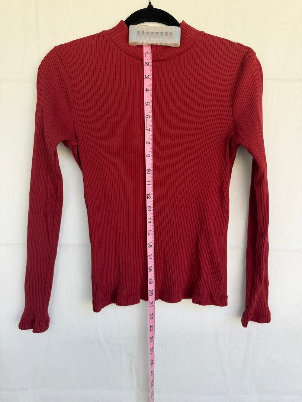 Uniqlo Women's  Red Ribbed Mock Neck Long Sleeve Knit Sweater Medium